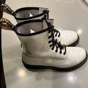 White Dr.Martens